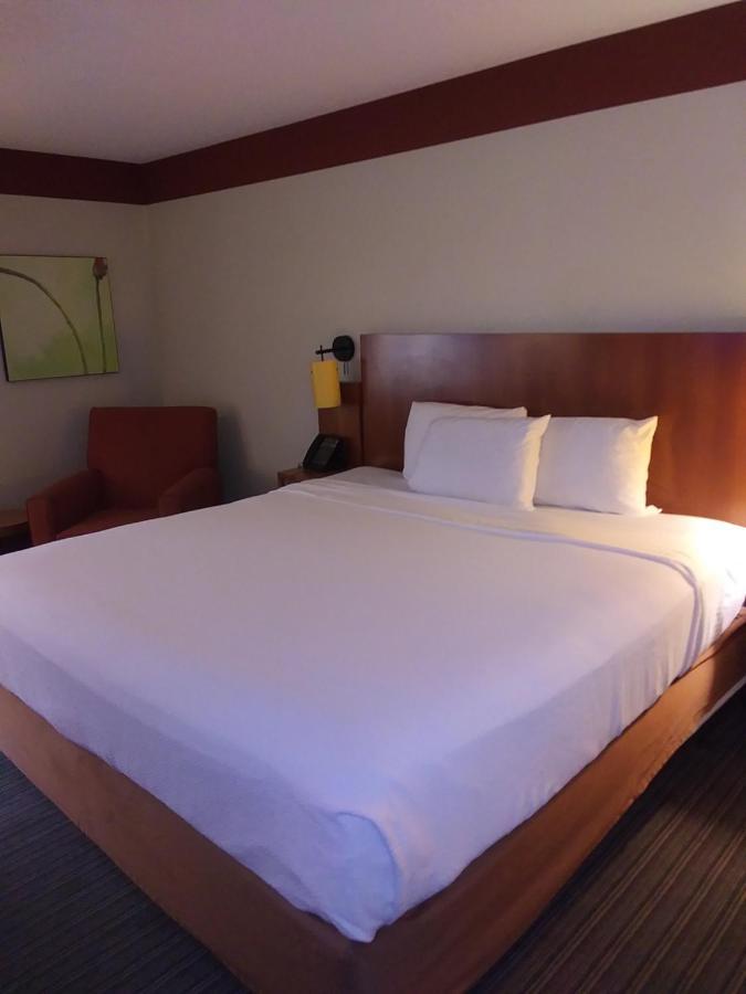 Travelodge By Wyndham Columbus State University Exteriör bild