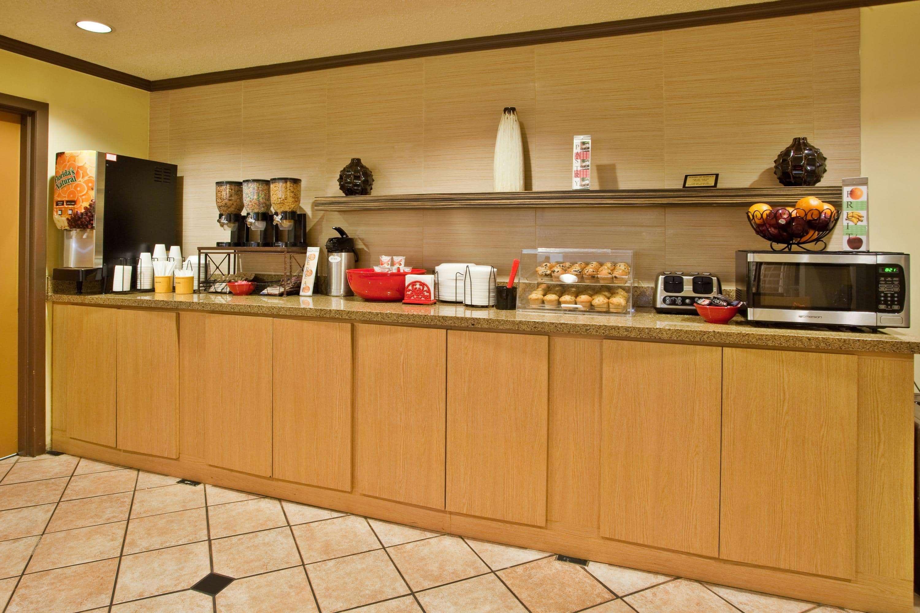 Travelodge By Wyndham Columbus State University Exteriör bild